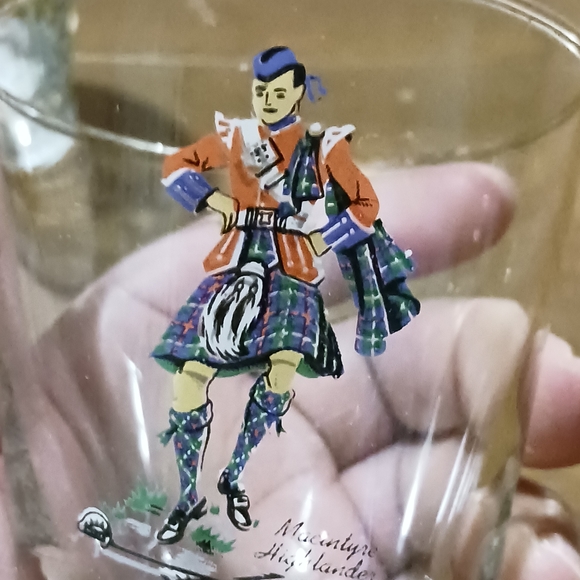 Barware Glasses Drinkware 4 Surnames Highlanders Four Glasses Shot Barware - Picture 6 of 6